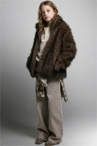 Kız Çocuk Dik Yaka Fermuarlı Suni Kürk Mont