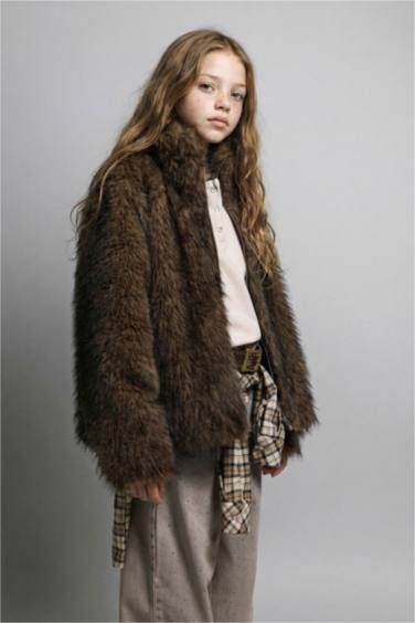 Kız Çocuk Dik Yaka Fermuarlı Suni Kürk Mont