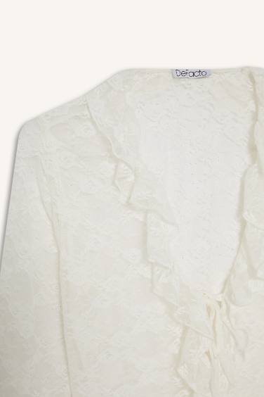 Fitted V-Neck Lace Long Sleeve Blouse