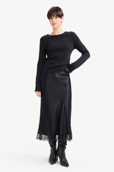 A Cut Satin Normal Waist Midi Skirt