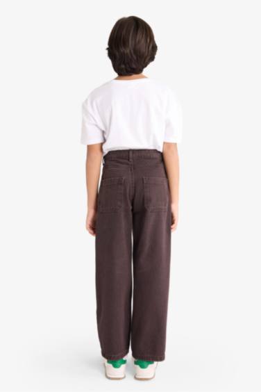 بنطرون جينز ولادي وايد ليج برجل عادية