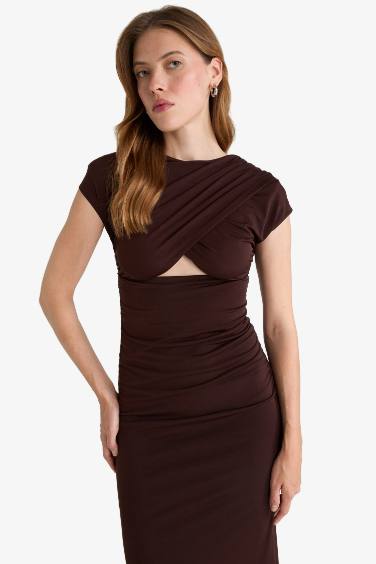 Crew Neck Short Sleeve Midi Dress