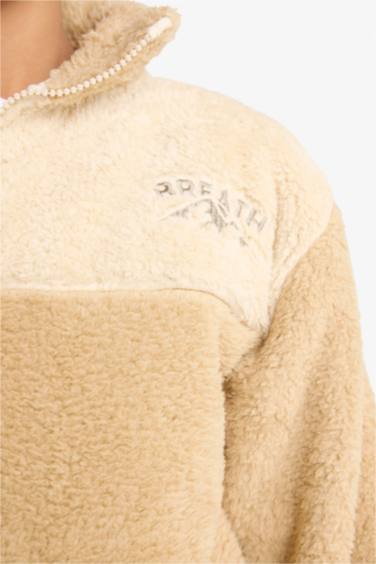 سويت شيرت فرو ولادي مطرز قصة عادية بسحاب