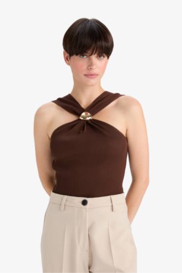 Fitted Rib Buckle Detail Sleeveless Blouse