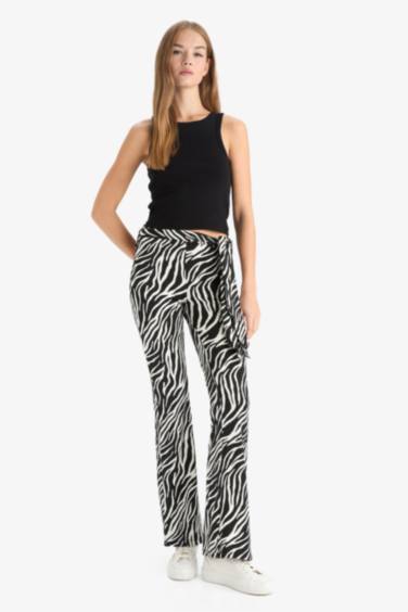 Pantalon évasé imprimé zèbre Coupe ajustée