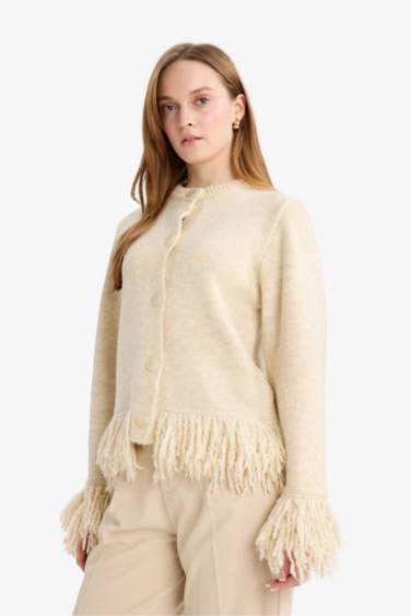 Regular Fit Bisiklet Yaka Püsküllü Düğmeli Triko Hırka