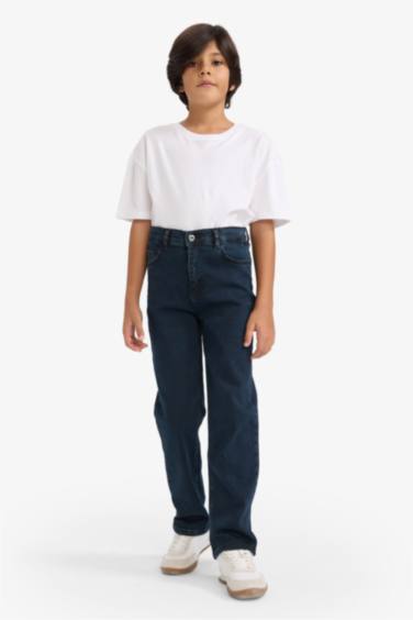 بنطرون جينز ولادي قصة مستقيمة برجل عادي وجيب