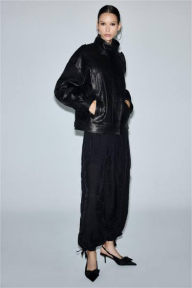 بنطلون بالون فيت وخصر عادي