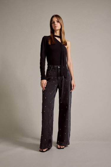 Relax Fit Geniş Paça Taşlı Jean Pantolon
