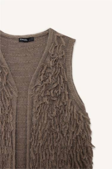 Püskül Detaylı Yelek