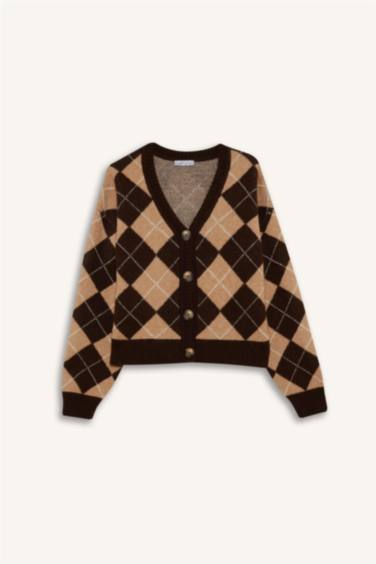 جاكيت قصة عادية وياخة V