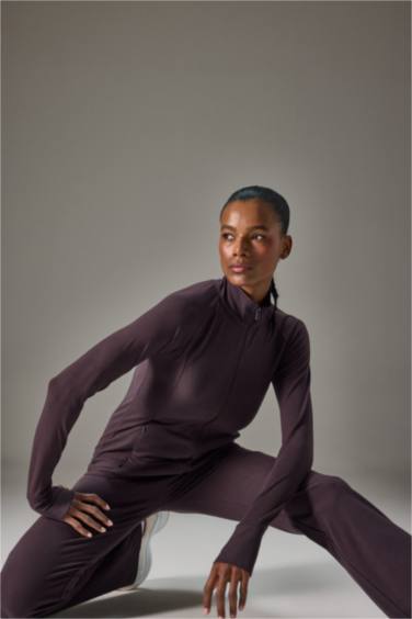 جاكيت سليم فيت بياخة عالية بجيب وبطانة ناعمة