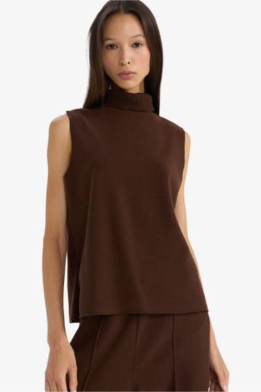 Regular Fit Turtleneck Vest