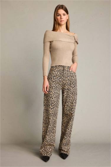 بنطلون تايجر برجل واسع