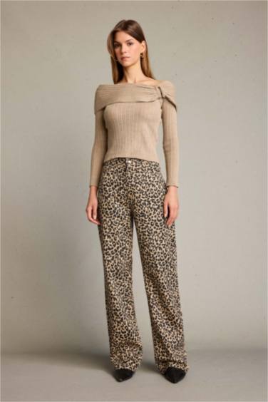 بنطلون تايجر برجل واسع