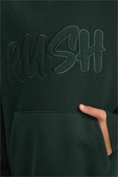 سويت شيرت ولادي اوفر سايز بطبعة شعار وبطانة ناعمة