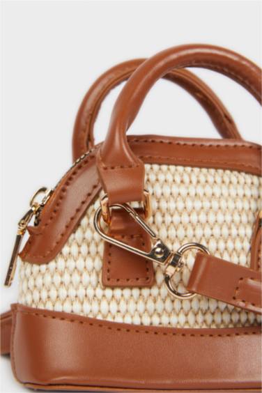 El Çantası - Görsel 3