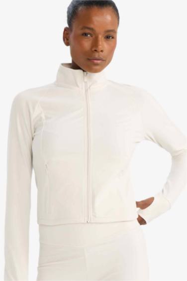 جاكيت رياضي سليم فيت بجيب بياخة عالية وبطانة ناعمة من DeFactoFit