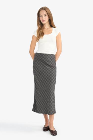 чек a-сызықты орташа ұзындық Тоқылған юбка