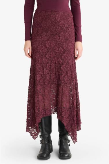 تنورة ميدي بخصر عادي وقصة A