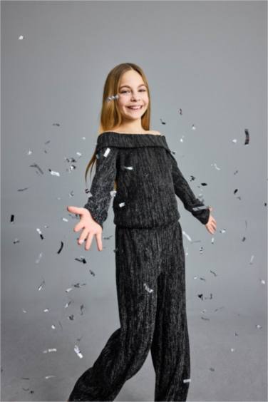 Yılbaşı Temalı 2'li Takım Simli Kumaş Omzu Açık Bluz Pantolon Kız Çocuk