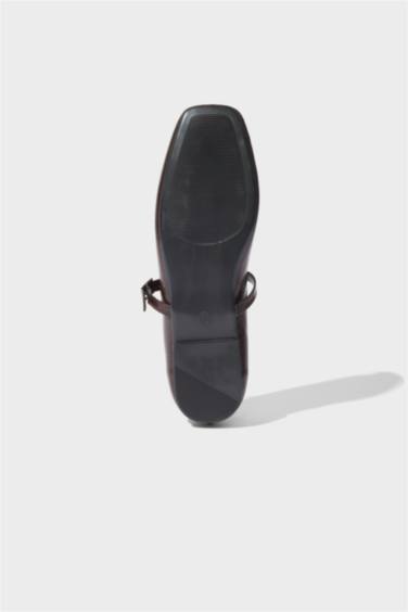Flat Sole Babet