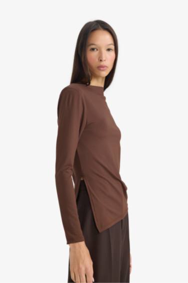 Woman Long Sleeve T-Shirt