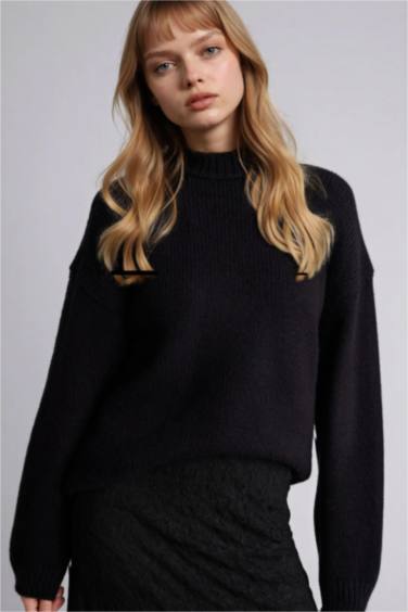 Oversize Fit Crew Neck Pullover