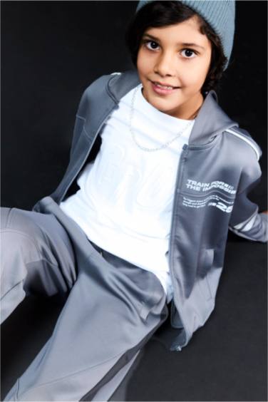 Boy Oversize Fit Slogan Long Sleeve T-Shirt