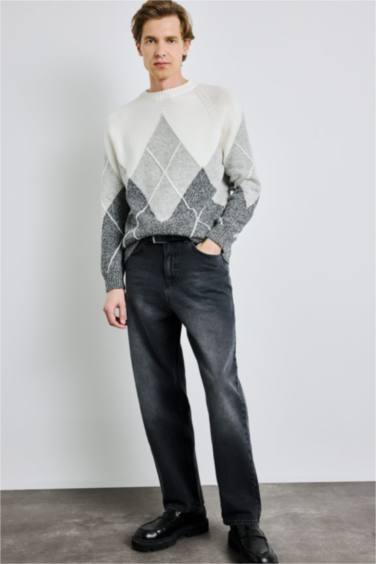 بلوز تريكو قصة عادية وياخة مستديرة