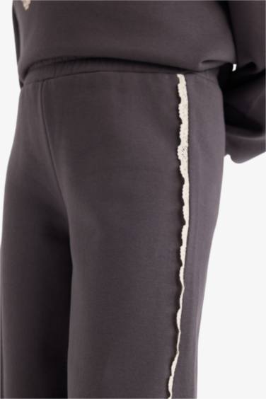 بنطلون بناتي وايد ليج تقيل برجل واسع