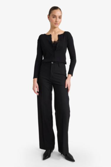 تيشيرت ردن طويل مضلع سليم فيت بياخة V