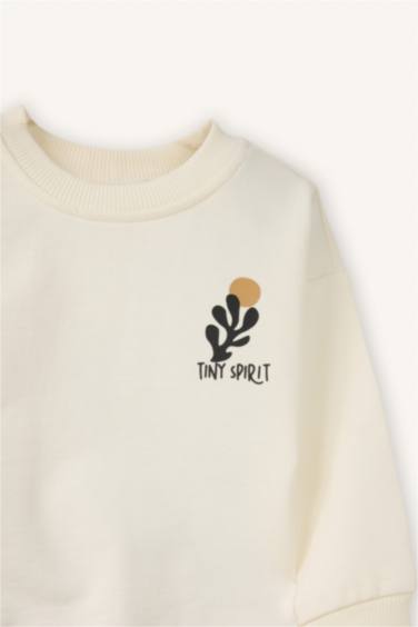 سيت بيبي ولادي بطبعة شعار قماش خفيف - قطعتين