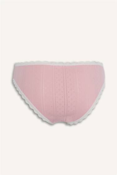 كلوت برازيلي مضلع بتفاصيل دانتيل