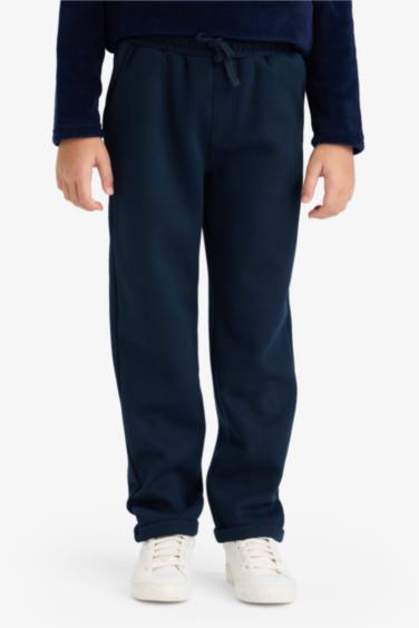 بنطرون ولادي قصة عادية