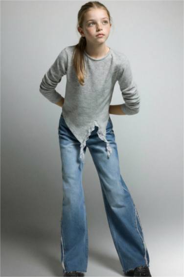 Kız Çocuk Slim Fit Dar Kesim Dantel Detaylı Fitilli Kaşkorse Uzun Kollu Tişört