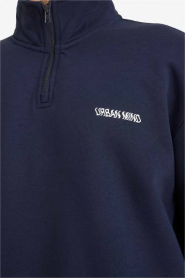 Boxy Fit Stand Collar Slogan Print Sweatshirt