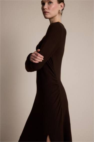 فستان ميدي ردن طويل بياخة مستديرة