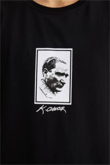 Regular Fit Atatürk Baskılı Kısa Kollu Tişört