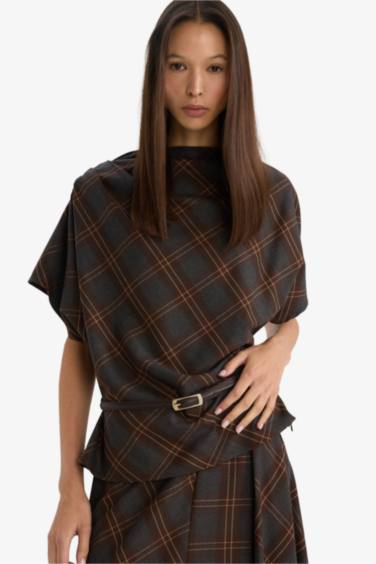 Fitted Dik Yaka Kareli Flanel Kısa Kollu Bluz