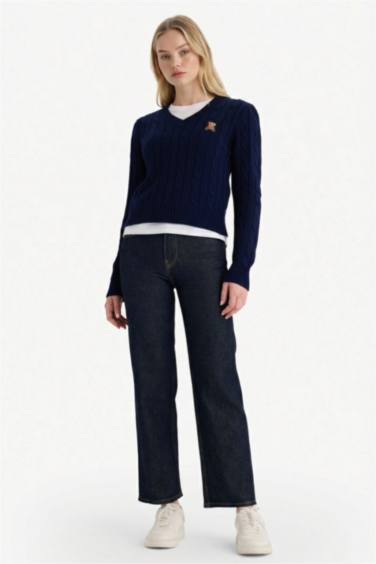 Slim Fit V-Neck Pullover