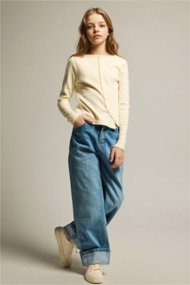 Girl Crew Neck Buttoned Long Sleeve T-Shirt