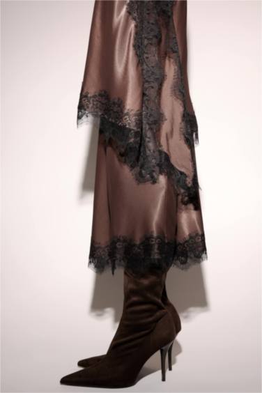 تنورة ميدي ستان بنسل بخصر عادي