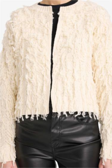 Regular Fit Bisiklet Yaka Saçaklı Triko Hırka