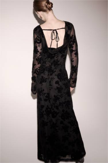 فستان ردن طويل تول قصة A وياخة مستديرة