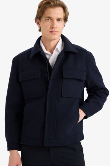 جاكيت قصة عادية