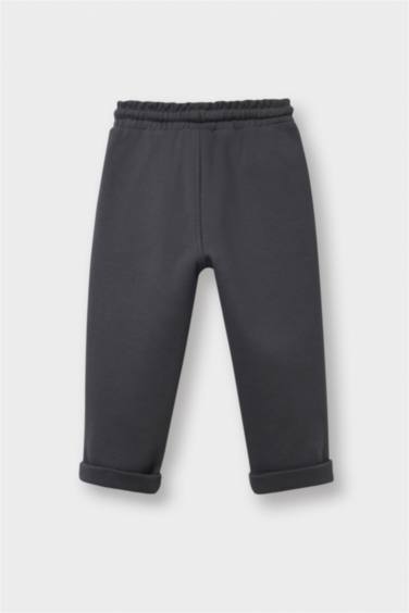 بنطرون بيبي ولادي قصة عادية