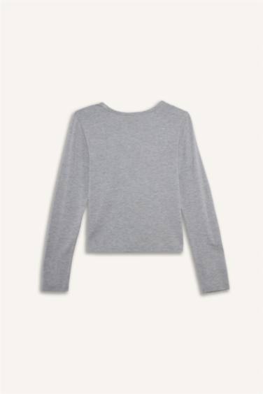 بلوزة ردن طويل وياخة مستديرة