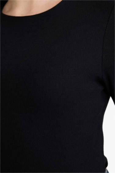 Woman Long Sleeve T-Shirt