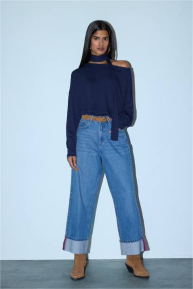 Loose Fit Kayık Yaka Tişört